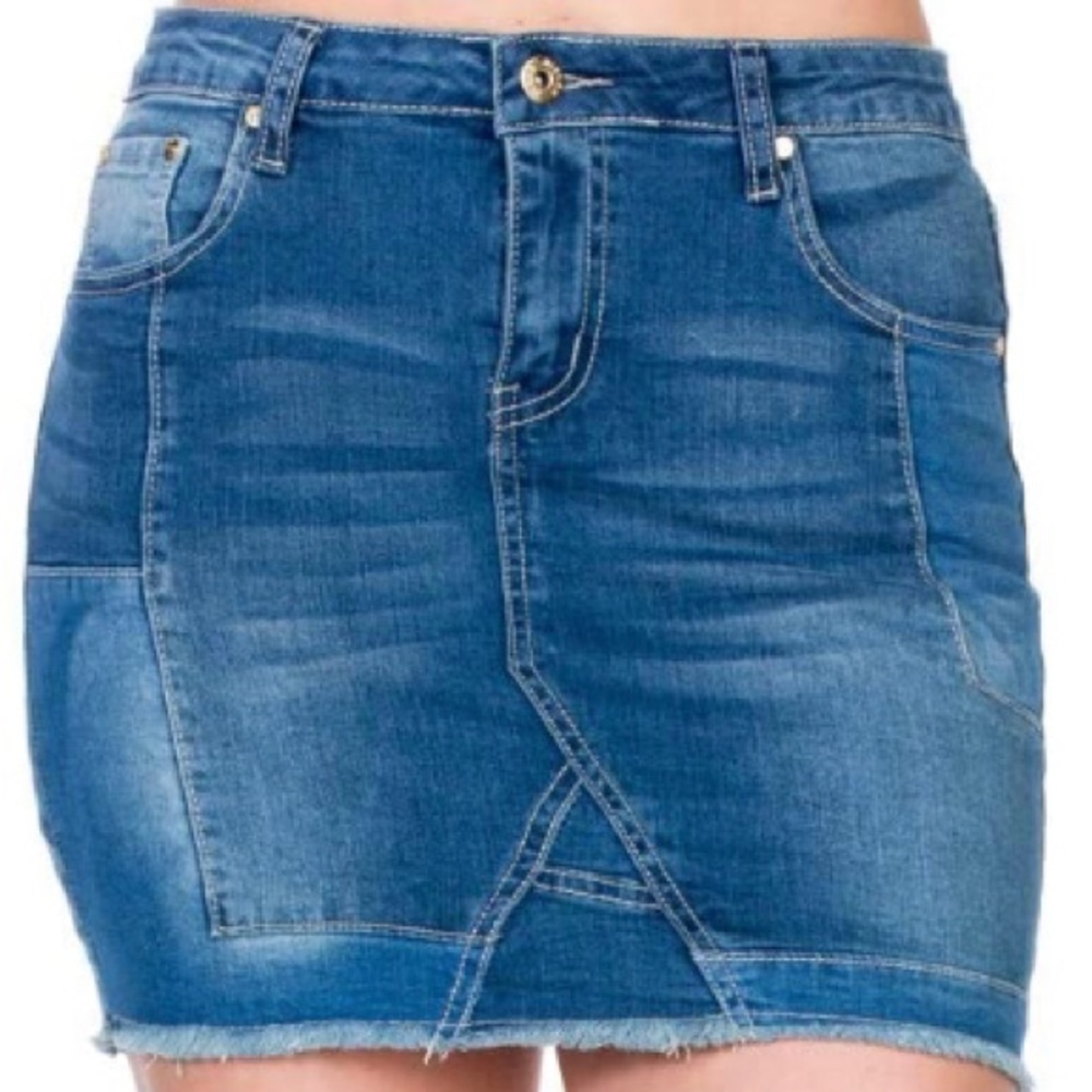 SUPER CUTE DENIM JEAN SHORTS!